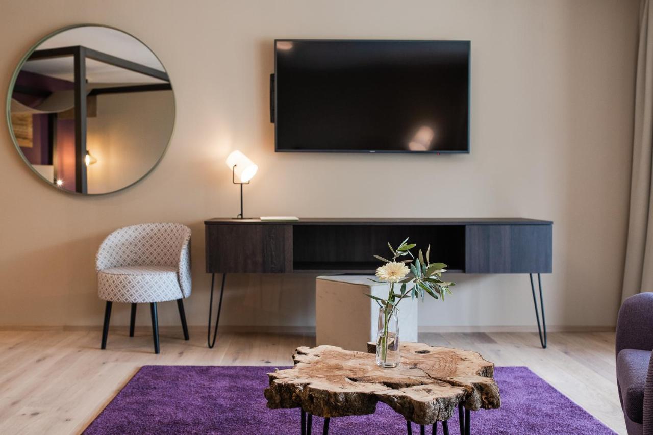 Oliven- & Genusshotel Hirzer Schenna Bagian luar foto