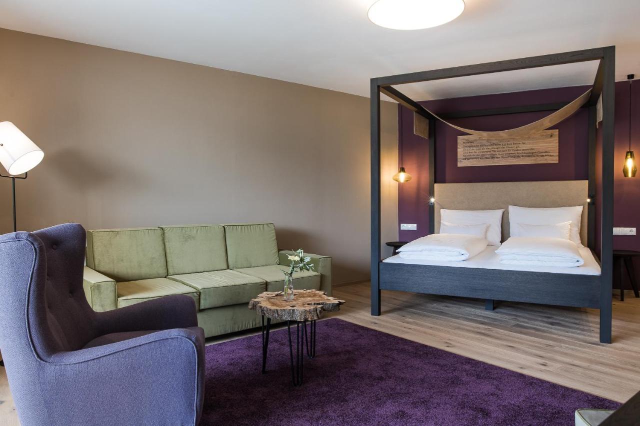 Oliven- & Genusshotel Hirzer Schenna Bagian luar foto