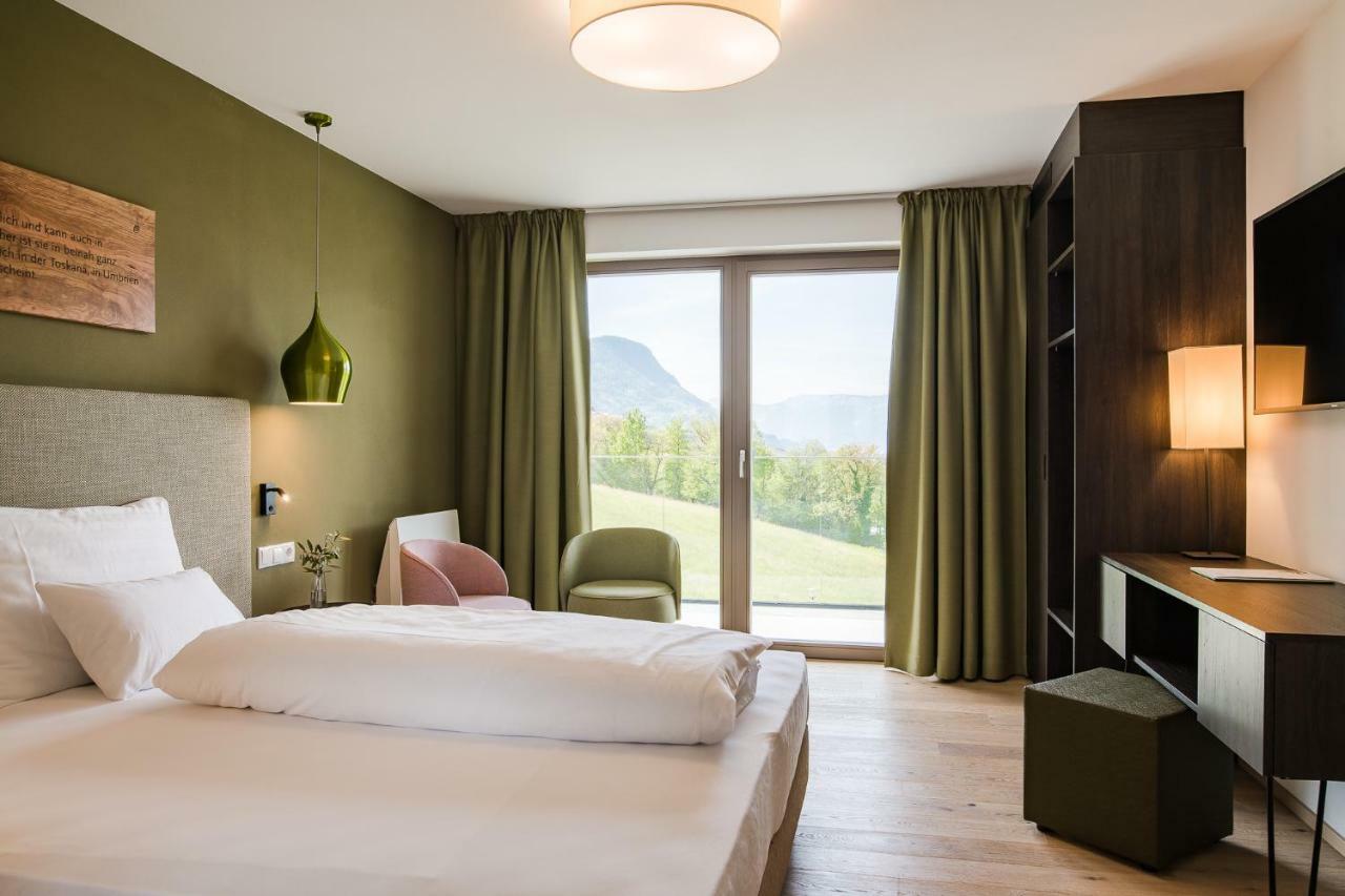Oliven- & Genusshotel Hirzer Schenna Bagian luar foto